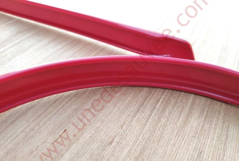 LISERÉS ROUGES BAGUETTES ALUMINIUM TOUR DE CAISSE PEUGEOT 205 GTI CTI KIT  DE 8 - Une de Sauvée