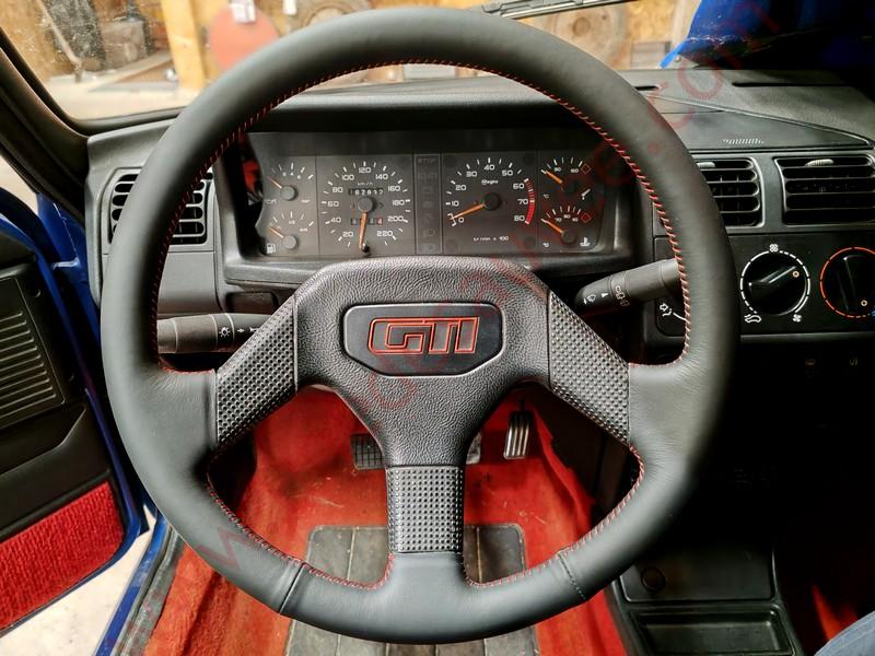 SOUFFLET LEVIER DE VITESSE CUIR COUTURES ROUGE PEUGEOT 205 GTI CTI RALLYE -  Une de Sauvée