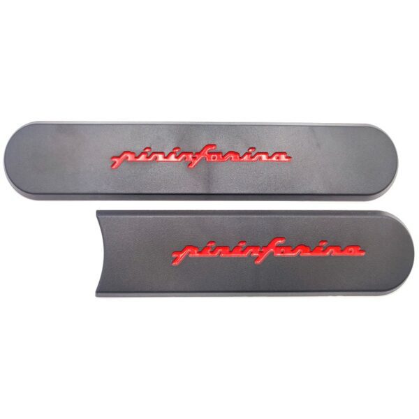 KIT DE 2 LOGOS D'AILES ARRIÈRES ENJOLIVEURS DE CUSTODE PININFARINA POUR PEUGEOT 205 CTI GRIS