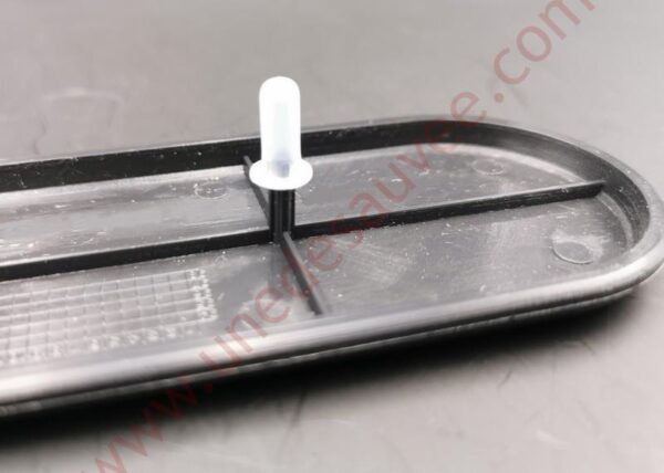 INSERTS - CLIPS POUR LOGOS D'AILES ARRIÈRE - ENJOLIVEURS DE CUSTODES POUR PEUGEOT 205 GTI CTI RALLYE