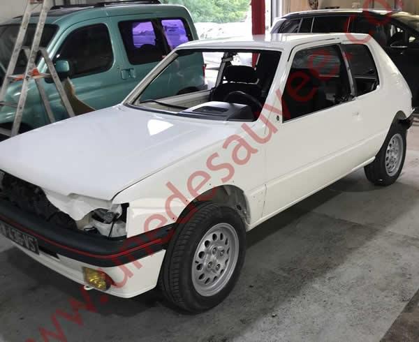 Restauration Peugeot 205 GTI 1.6 105cv de 1984