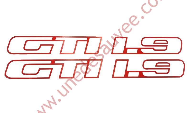 AUTOCOLLANT STICKER - LOGO  1.9 GTI  AILE ARRIERE PEUGEOT 205 GTI 1.9 KIT  DE 4 - Une de Sauvée
