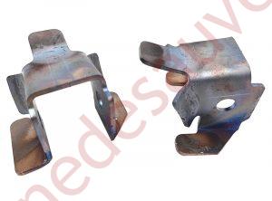 KIT-DE-2-FIXATIONS-POUR-TRIANGLE-SUR-LE-BERCEAU-AVANT-DE-PEUGEOT-309-205-GTI-CTI-RALLYE
