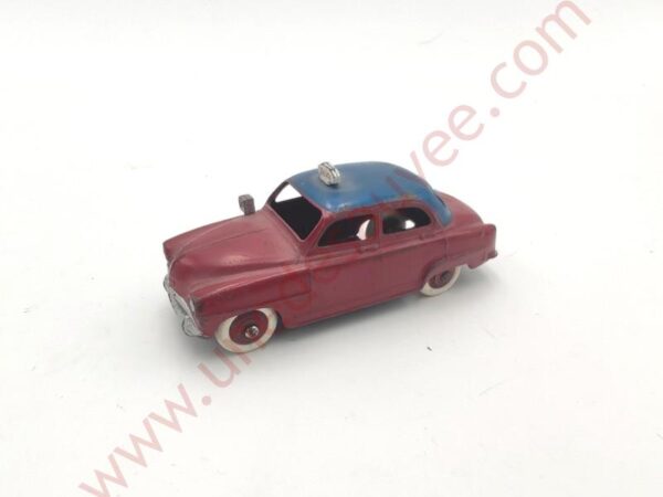 CITROEN FORD VEDETTE TAXI 143 VOITURE MINIATURE DINKY TOYS