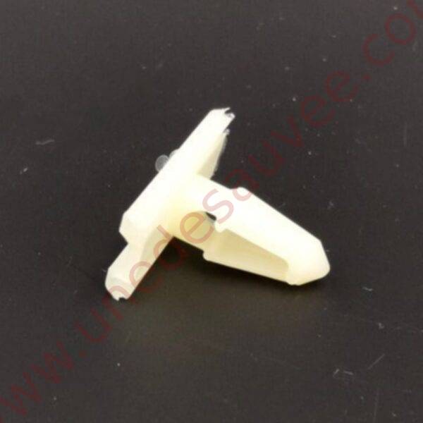 AGRAFE DE FIXATION DES LISERES SUR LES PARE - CHOS AVANT ET ARRIERE SUR PEUGEOT 205 GTI CTI