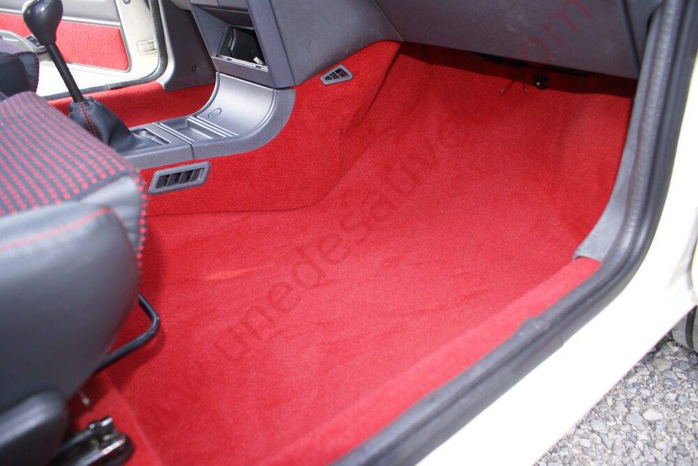 MOQUETTE ROUGE TAPIS DE SOL AVEC KIT COMPLET ISOLANT FEUTRE POUR PEUGEOT 205 GTI