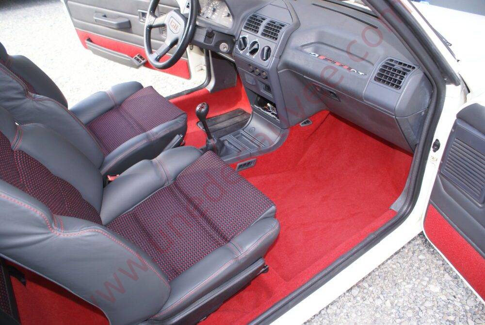 MOQUETTE ROUGE TAPIS DE SOL AVEC KIT COMPLET ISOLANT FEUTRE POUR PEUGEOT 205 GTI