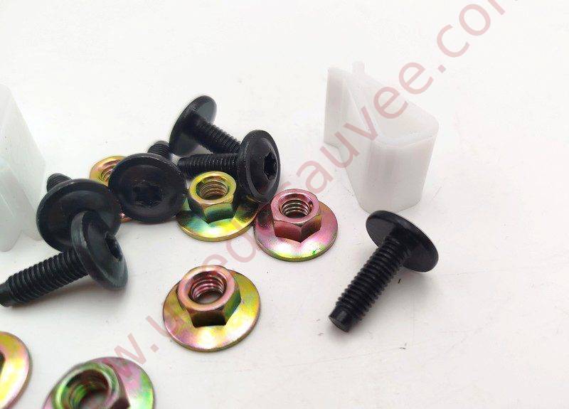 KIT COMPLET DE FIXATION ENTRE LE PARE-CHOCS ET LA JUPE AVANT OU ARRIERE POUR PEUGEOT 205 GTI CTI RALLYE ROLAND GARROS ET AUTRES PEUGEOT 205