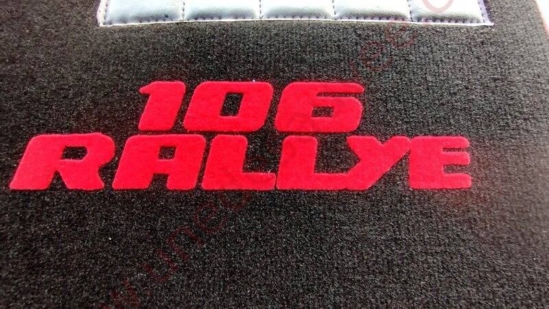 TAPIS DE SOL - REVĂTEMENT POUR MOQUETTE EN VELOURS AVEC TALONNETTE ET COUTURES SIMILI CUIR DE PEUGEOT 106 1.3 RALLYE