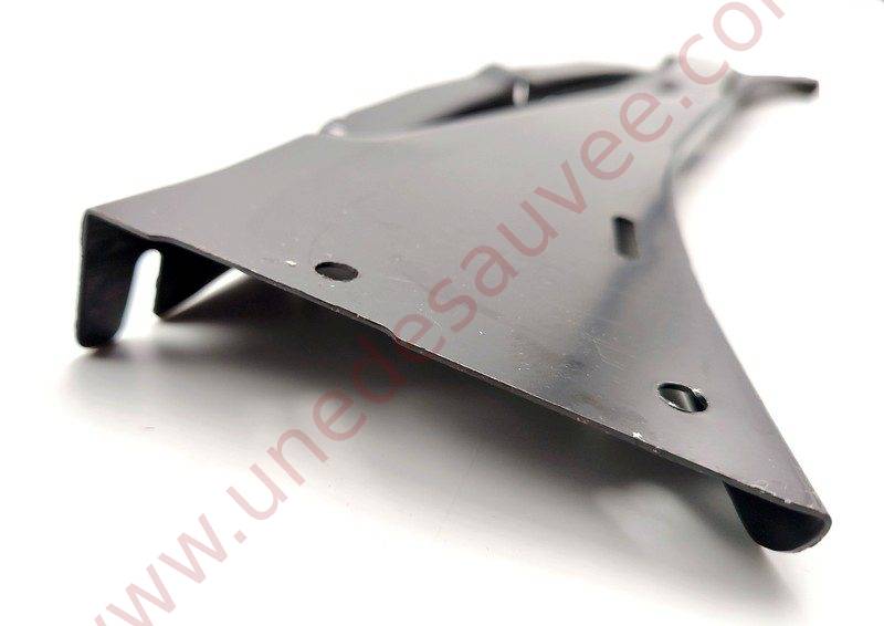 TRAVERSE AVANT FERMETURE DU CAPOT EN DESSUS DE LA CALANDRE POUR PEUGEOT 309 GTI CTI DIESEL TD