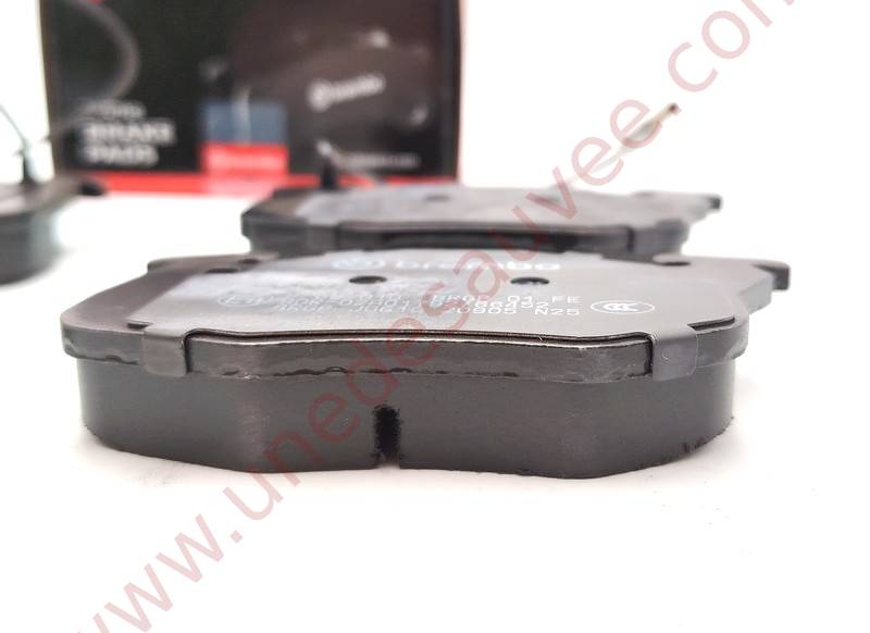 KIT COMPLET DE PLAQUETTES DE FREIN AVANT POUR PEUGEOT 205 305 309 405 GTI CTI CJ RALLYE D TURBO