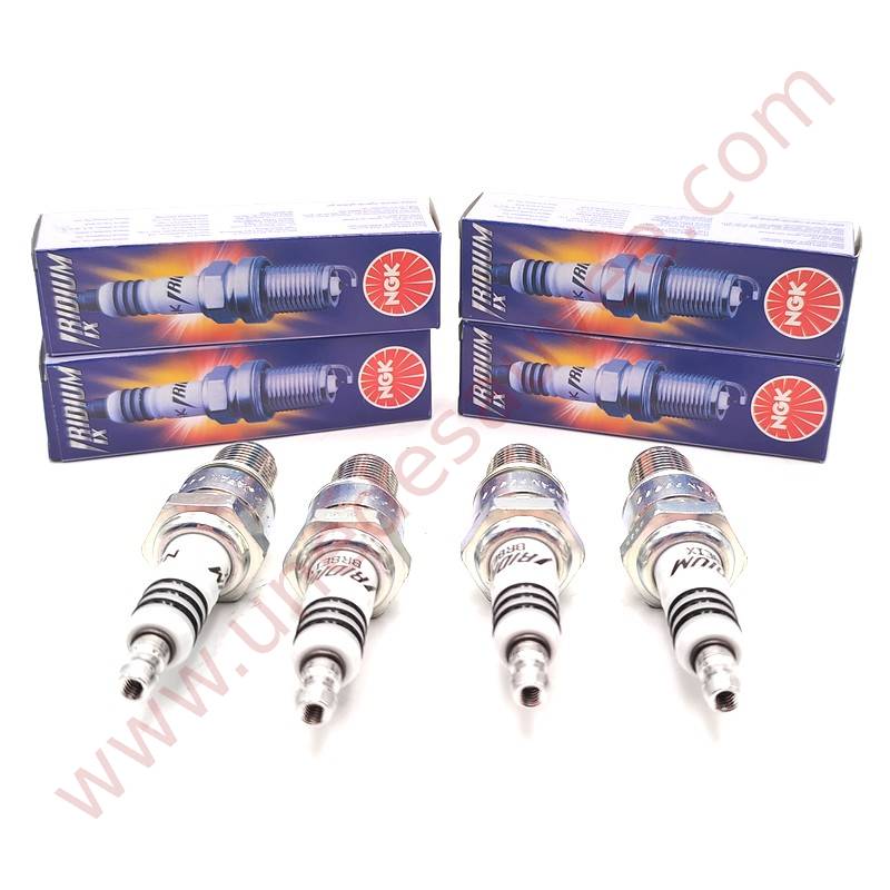 KIT DE 4 BOUGIES D'ALLUMAGE POUR RENAULT 5 TURBO / SUPER 5 GT TURBO R11 R9