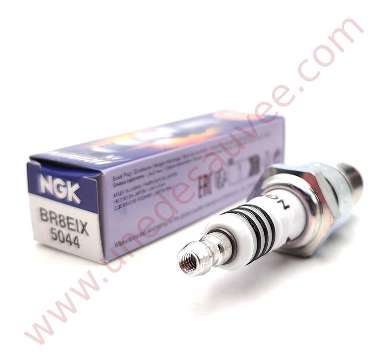KIT DE 4 BOUGIES D'ALLUMAGE POUR RENAULT 5 TURBO / SUPER 5 GT TURBO R11 R9