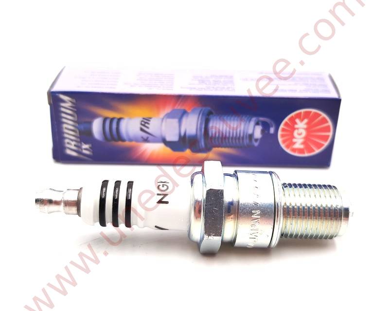 KIT DE 4 BOUGIES D'ALLUMAGE POUR RENAULT 5 TURBO / SUPER 5 GT TURBO R11 R9